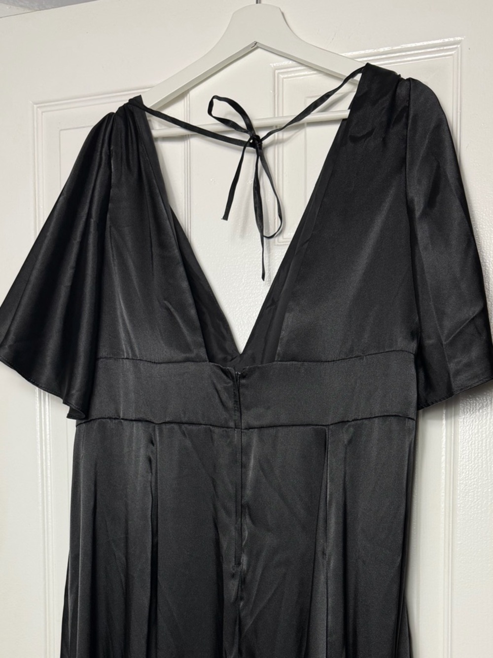 GALINA SIGNATURE Charmeuse Flutter-Sleeve A-Line Dress - Picture 6 of 9